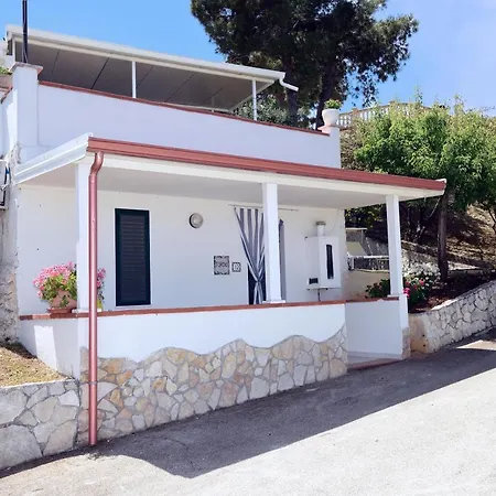 Case Vacanze Baia Del Gargano Peschici Exterior photo