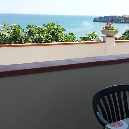 Case Vacanze Baia Del Gargano Peschici Exterior photo
