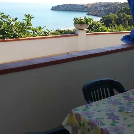 Case Vacanze Baia Del Gargano Peschici Exterior photo