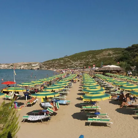 Case Vacanze Baia Del Gargano Peschici Exterior photo